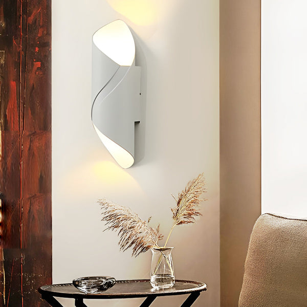 Outdoor Wall Lamp