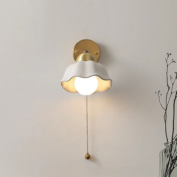 Retro French White Flower Wall Light