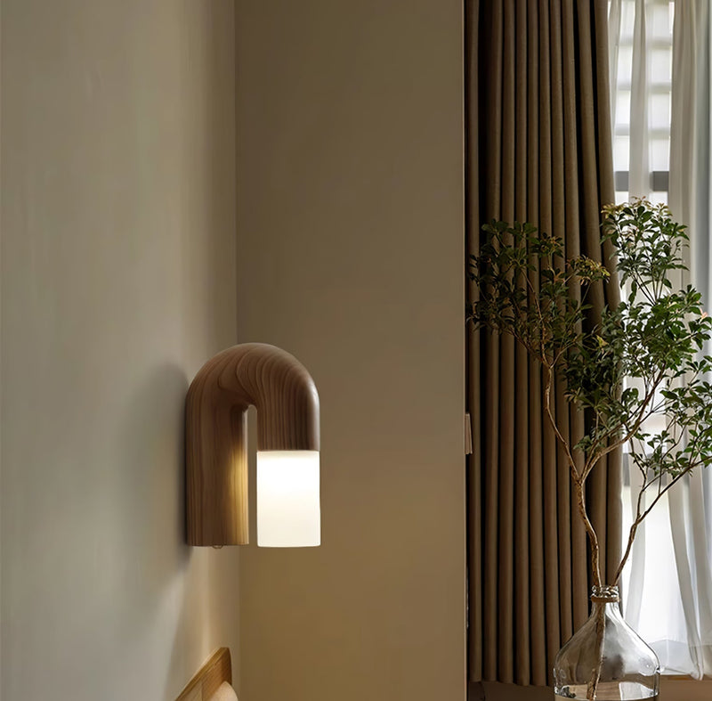 Arcus Wood Wall Lamp