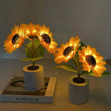 Shimmering Sunflower Lamp